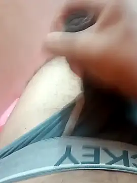 Snapshot of Vignesh3246 chatting on December 11, 12:34 pm Vignesh3246 online show from December 11, 12:34 pm