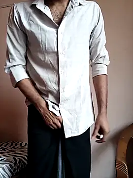 Snapshot of Vignesh3246 chatting on October 27, 7:23 am Vignesh3246 online show from October 27, 7:23 am