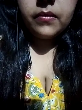 Love-Veronica online show from March 2, 6:48 pm