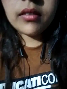 Love-Veronica online show from March 16, 5:50 pm