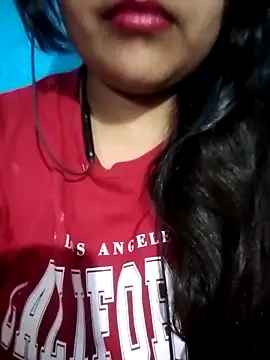 Love-Veronica online show from April 22, 6:09 pm