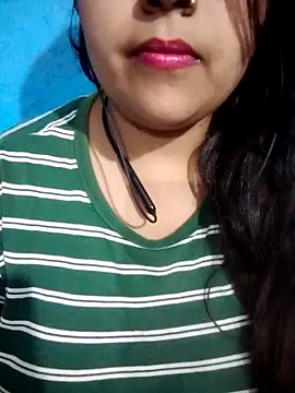 Love-Veronica online show from May 5, 1:52 pm