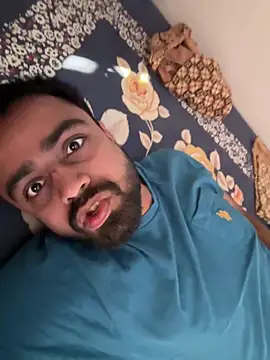 Snapshot of Indiangujjucpl chatting on October 15, 4:23 am Indiangujjucpl online show from October 15, 4:23 am