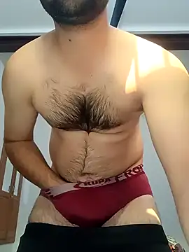 Snapshot of smartboy010101 chatting on December 20, 7:33 am smartboy010101 online show from December 20, 7:33 am