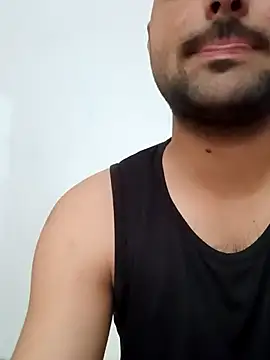 Snapshot of smartboy010101 chatting on October 11, 4:22 am smartboy010101 online show from October 11, 4:22 am