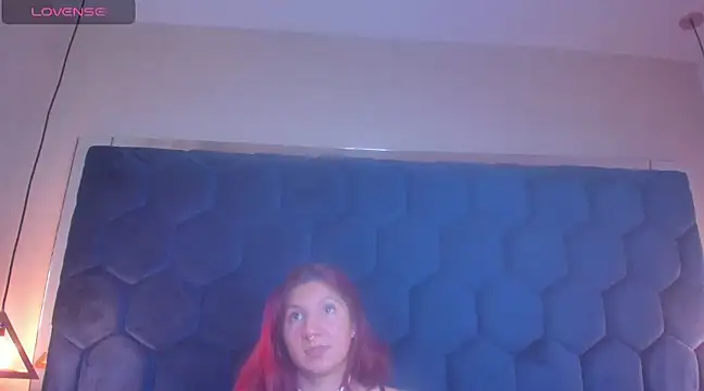 Snapshot of EndlessNightfx chatting on January 7, 6:35 pm EndlessNightfx online show from January 7, 6:35 pm