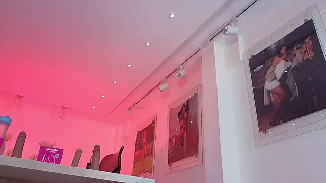 ChantalHans online show from February 24, 8:40 pm