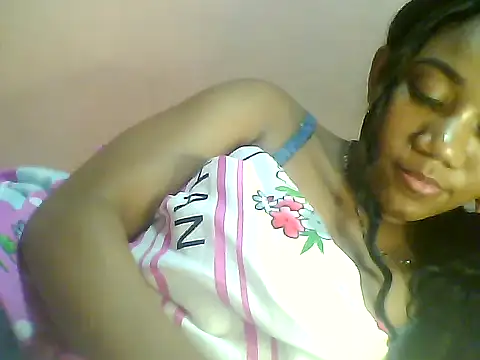 Snapshot of Fariana01 chatting on January 13, 11:27 pm Fariana01 online show from January 13, 11:27 pm