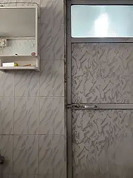 Snapshot of surabhi09 chatting on January 9, 7:33 am surabhi09 online show from January 9, 7:33 am