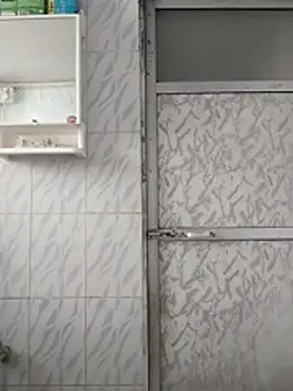 Snapshot of surabhi09 chatting on February 18, 7:37 am surabhi09 online show from February 18, 7:37 am