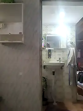 Snapshot of surabhi09 chatting on March 16, 5:44 am surabhi09 online show from March 16, 5:44 am