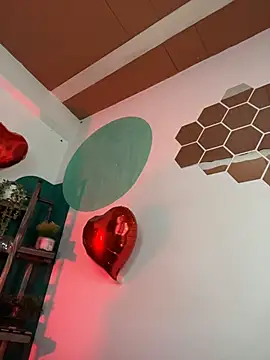 LollaByer online show from February 11, 9:09 pm