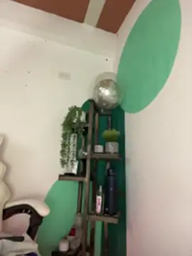 LollaByer online show from April 10, 9:08 pm