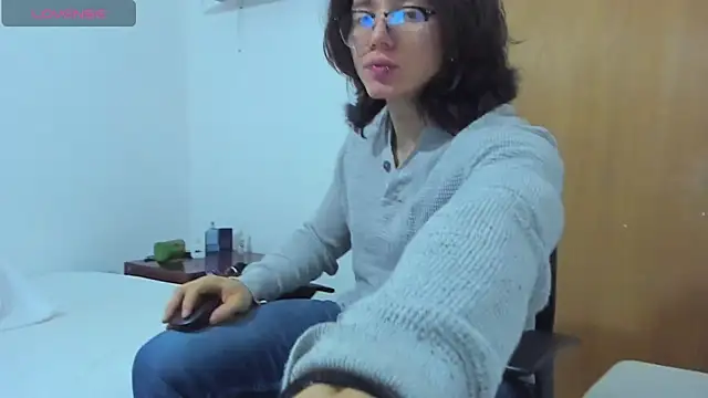 AngelBennet  online show from February 3, 2:58 am