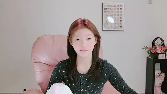 Snapshot of yangyang-1115 chatting on May 10, 4:50 am yangyang-1115 online show from May 10, 4:50 am