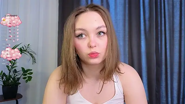 GwendolynFinch online show from March 12, 7:13 am