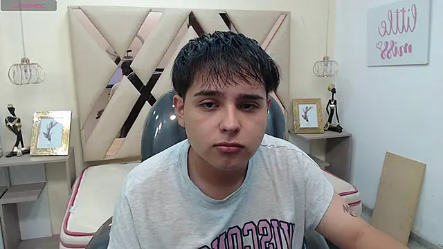 AndrewPherson online show from February 4, 12:00 pm