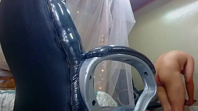 AndrewPherson online show from February 10, 7:07 pm