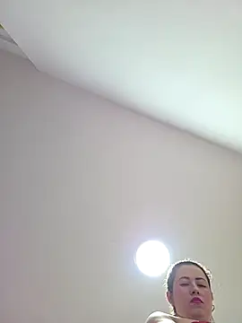 NeredaXxx online show from March 18, 9:40 pm