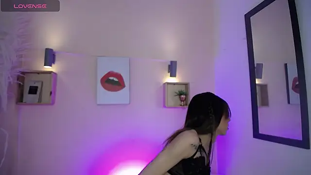 Snapshot of Aniie_Doll chatting on September 13, 8:19 pm Aniie Doll online show from September 13, 8:19 pm