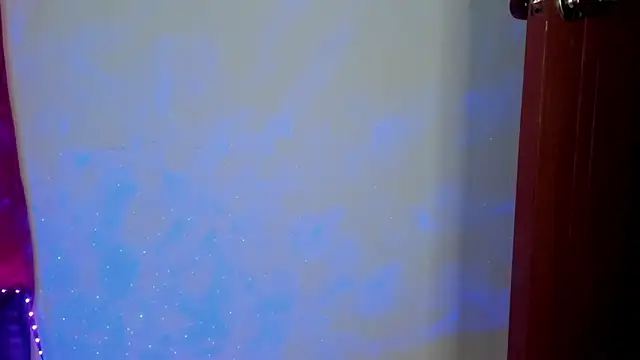 Snapshot of male_couper chatting on March 13, 12:46 pm male couper online show from March 13, 12:46 pm