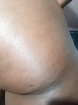 Snapshot of Wildblack22 chatting on January 8, 5:48 am Wildblack22 online show from January 8, 5:48 am