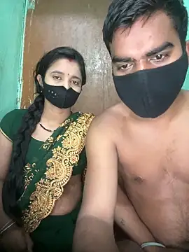 Snapshot of Suhani512 chatting on June 1, 11:28 pm Suhani512 online show from June 1, 11:28 pm