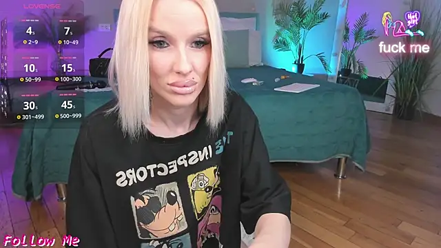Lana kitty   online show from May 22, 10:04 pm