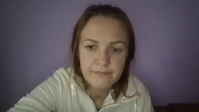 Snapshot of Milaniya261 chatting on May 19, 3:24 am Milaniya261 online show from May 19, 3:24 am