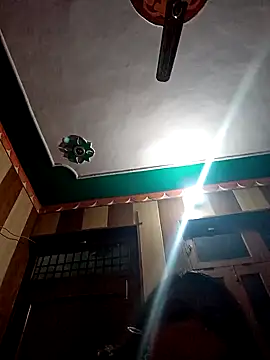 Scheme SS online show from March 8, 3:35 pm