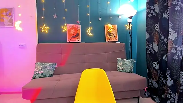 Xloe Queen online show from February 11, 9:20 am