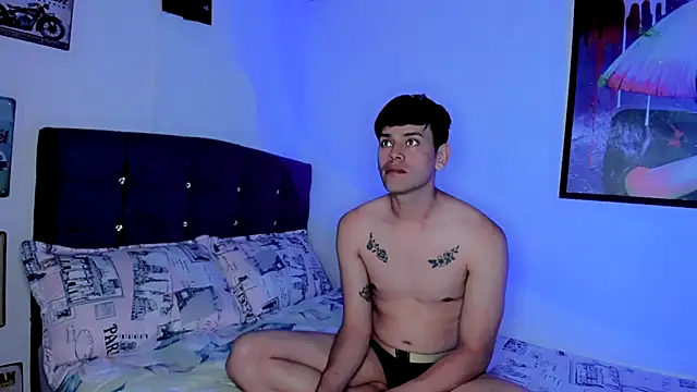 Snapshot of joe_jhon chatting on December 7, 3:30 pm joe jhon online show from December 7, 3:30 pm