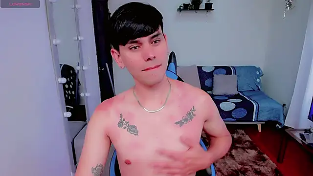 Snapshot of joe_jhon chatting on January 19, 2:49 pm joe jhon online show from January 19, 2:49 pm