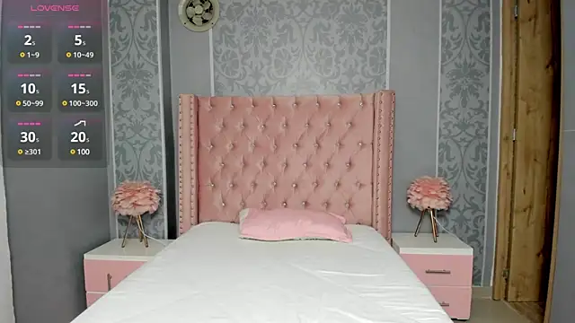 Snapshot of pola_adams_ chatting on February 13, 11:06 am pola adams online show from February 13, 11:06 am
