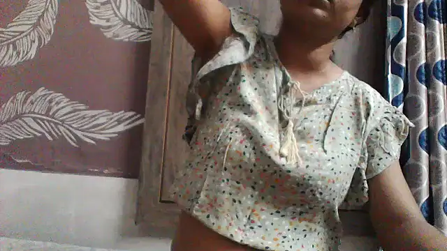 Snapshot of shalini_fire chatting on July 2, 9:48 am shalini fire online show from July 2, 9:48 am