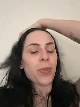 Morguisssz online show from March 29, 1:55 pm