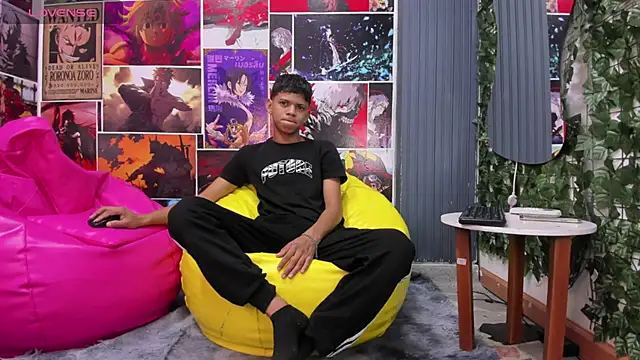 Snapshot of Jeffry_wolvess chatting on January 12, 12:12 pm Jeffry wolvess online show from January 12, 12:12 pm