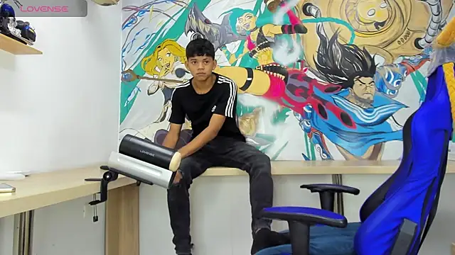 Snapshot of Jeffry_wolvess chatting on January 19, 12:17 pm Jeffry wolvess online show from January 19, 12:17 pm