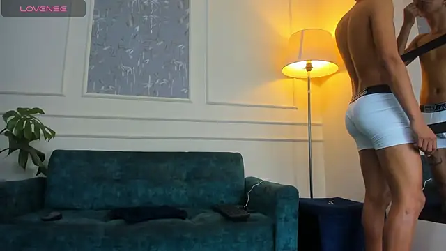 Snapshot of Jeffry_wolvess chatting on February 12, 3:05 pm Jeffry wolvess online show from February 12, 3:05 pm