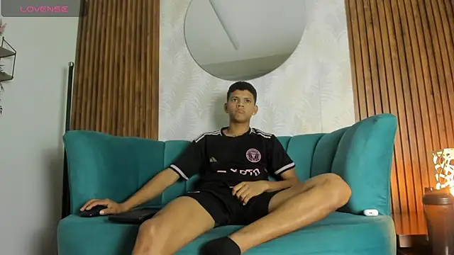 Snapshot of Jeffry_wolvess chatting on March 5, 12:55 pm Jeffry wolvess online show from March 5, 12:55 pm