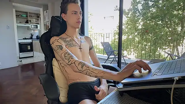 Den BlueXx online show from March 11, 6:58 pm