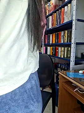 Snapshot of nidia2026 chatting on April 25, 4:37 pm nidia2026 online show from April 25, 4:37 pm