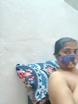 Snapshot of ammullu456 chatting on July 11, 11:06 pm ammullu456 online show from July 11, 11:06 pm