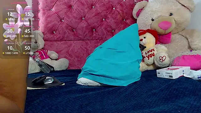 1Ashley  online show from January 10, 6:53 am