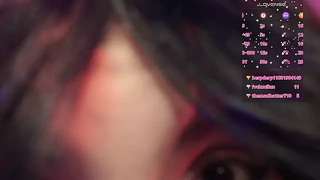 Snapshot of Little_maeve chatting on March 18, 2:36 am Little maeve online show from March 18, 2:36 am