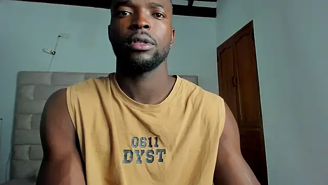 Snapshot of Dylan_Taylor chatting on February 27, 3:50 am Dylan Taylor online show from February 27, 3:50 am