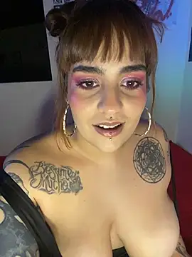 Snapshot of name_less_lulu chatting on February 1, 3:16 am name less lulu online show from February 1, 3:16 am