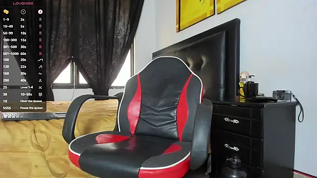 Snapshot of connor_santtos chatting on December 16, 3:22 pm connor santtos online show from December 16, 3:22 pm