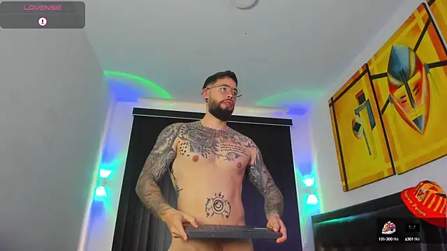 Snapshot of connor_santtos chatting on March 6, 2:29 pm connor santtos online show from March 6, 2:29 pm