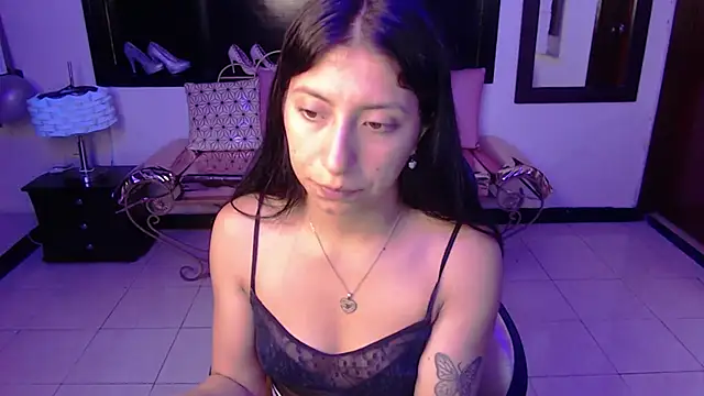 Snapshot of Angela_Diaz_ chatting on January 25, 11:34 am Angela Diaz online show from January 25, 11:34 am